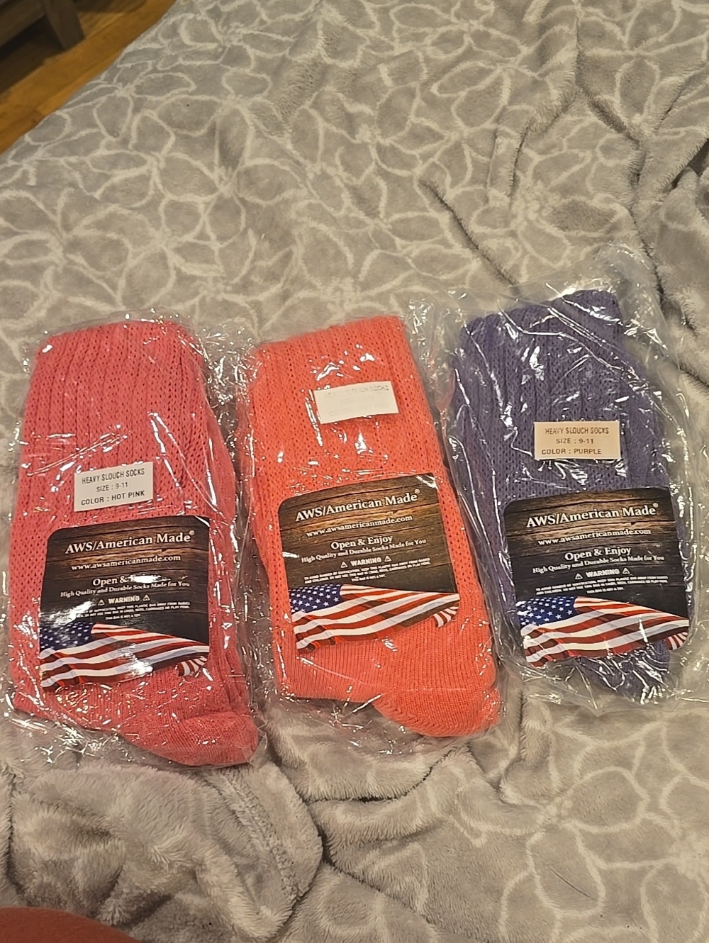 ❤️10/$30 New 3 Pack Slouch Socks